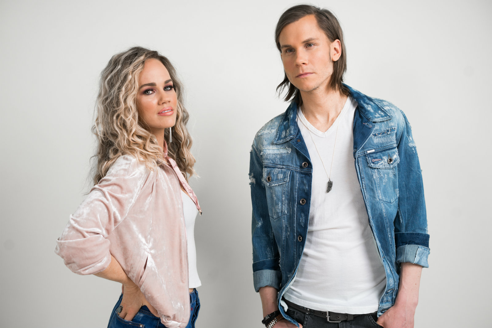 Premiere: Lance and Lea burn away every ‘Little Bit of You’