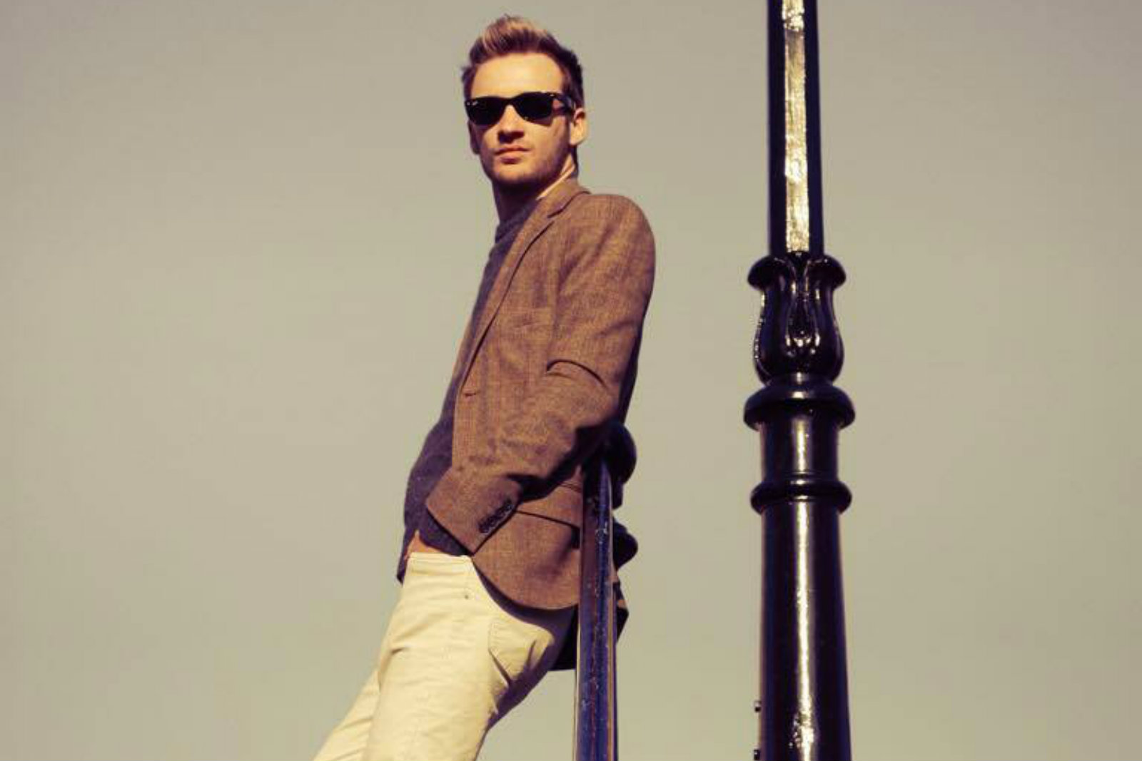 Review: Tom Wardle reminisces about young love on  ‘One Last Kiss’ EP