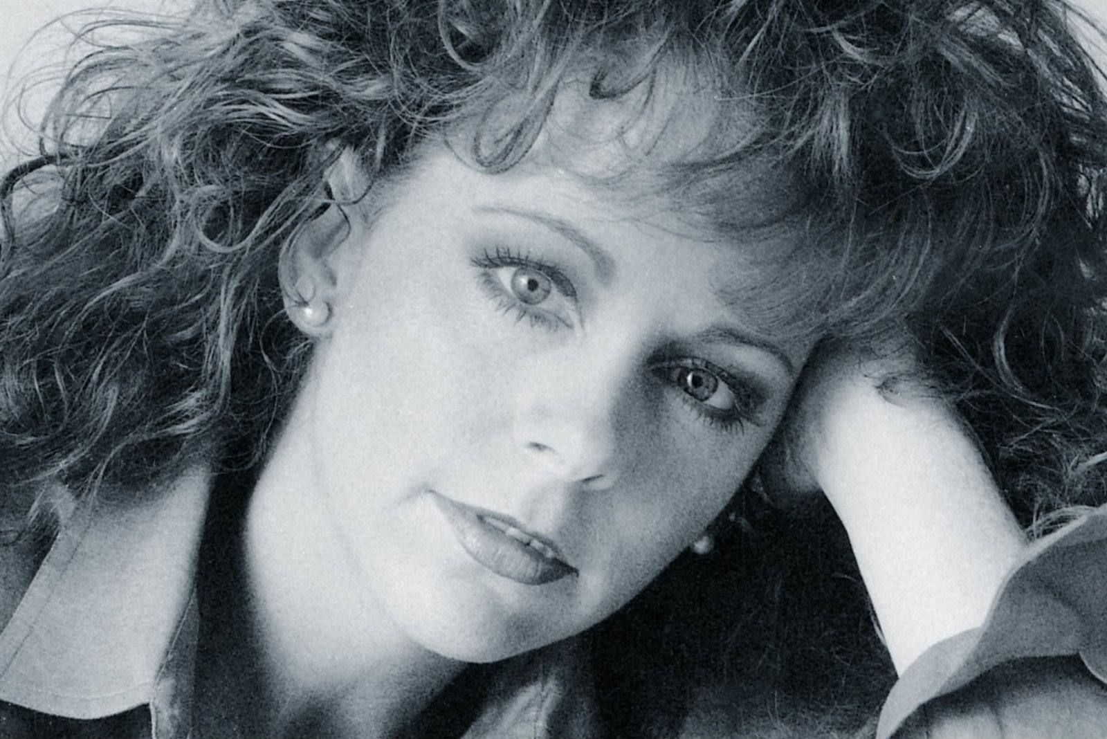 Throwback Thursday: Reba, ‘For My Broken Heart’