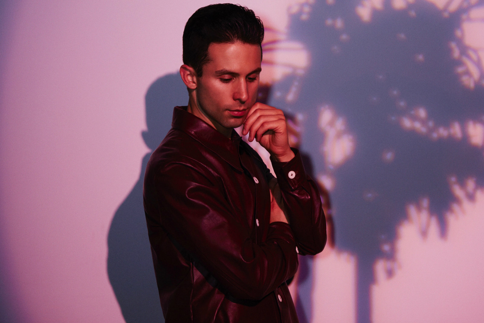 Premiere: NIKO breaks his ‘Skin’ on debut single