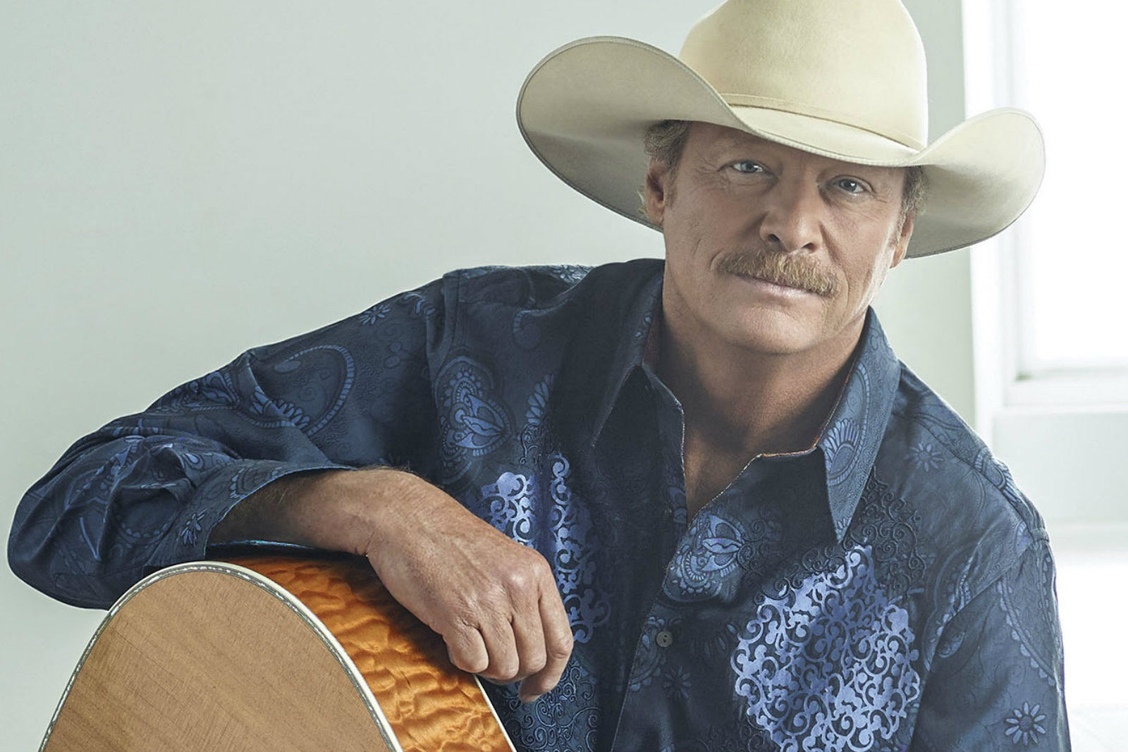 The Singles Bar: Alan Jackson, ‘The Older I Get’