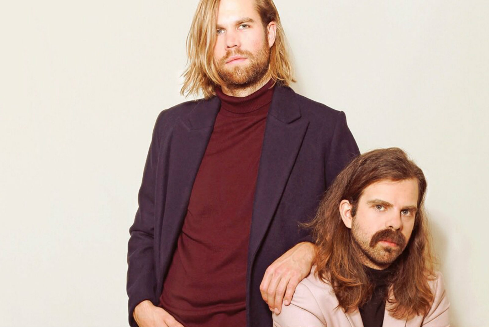 The Singles Bar: The Darcys, ‘Another Log on the Fire’