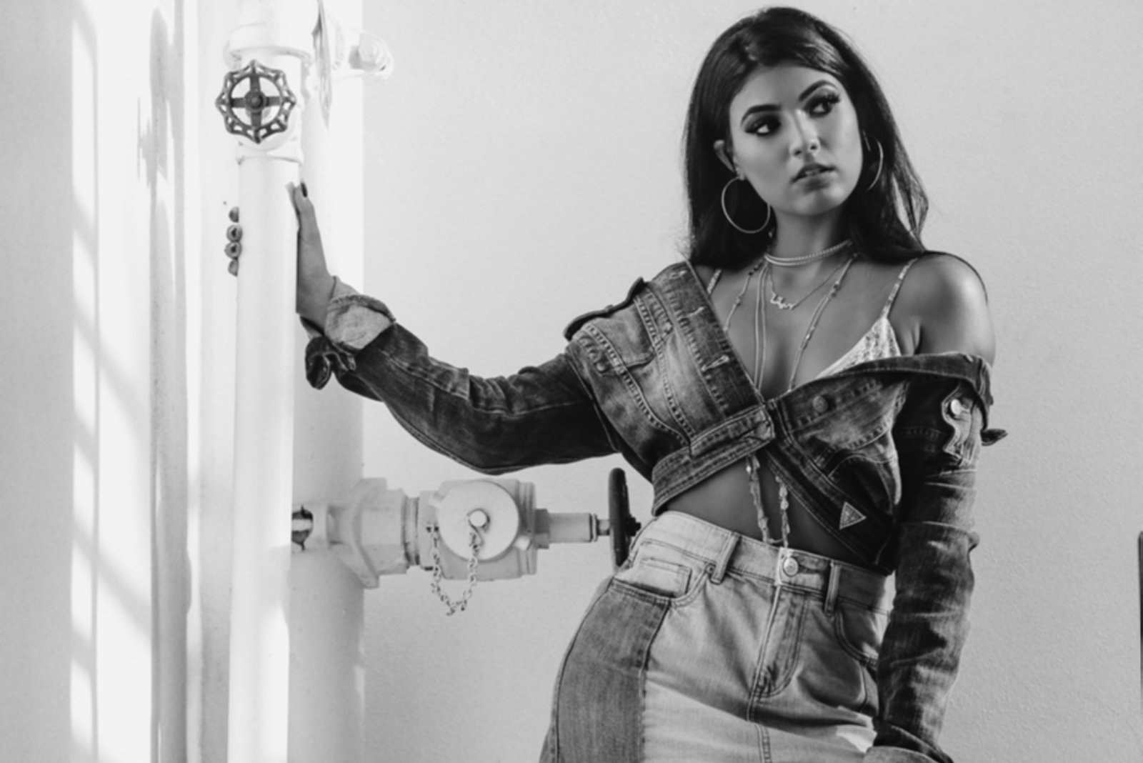 The Singles Bar: Brie Angellina, ‘That Bad’ featuring Jallal