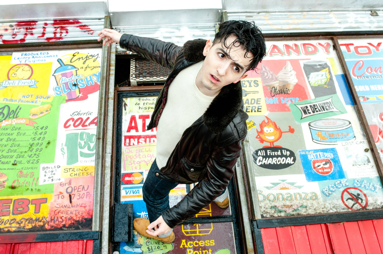 Boombox Blitz: Gianni Paci reveres lady in blue in ‘Honest Thing’ video