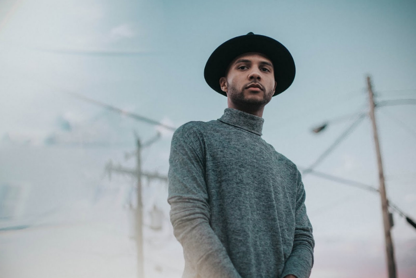 The Singles Bar: Rayvon Owen, ‘Gold’