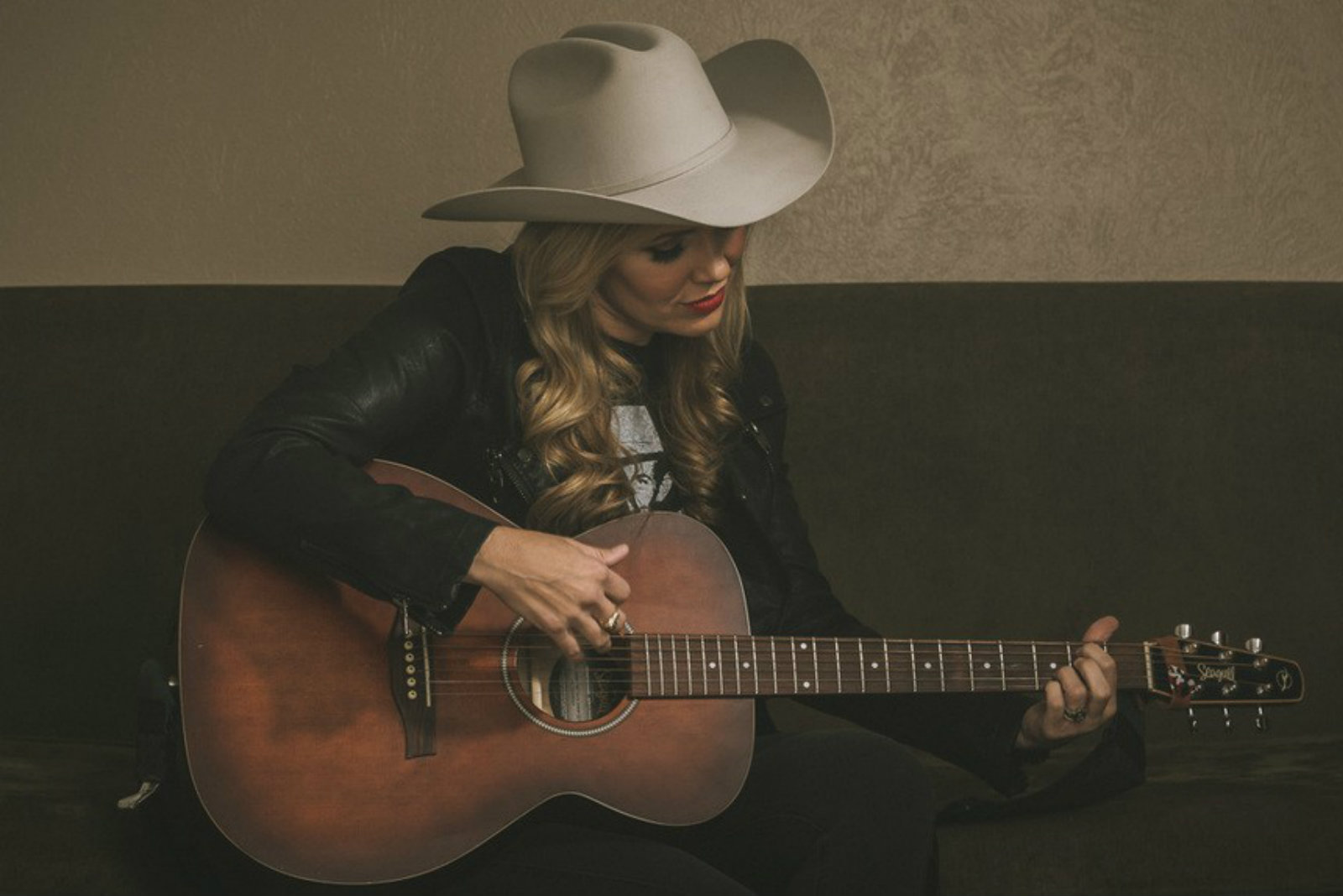 Interview: Leslie Tom carves out stunning Hank Williams tribute record