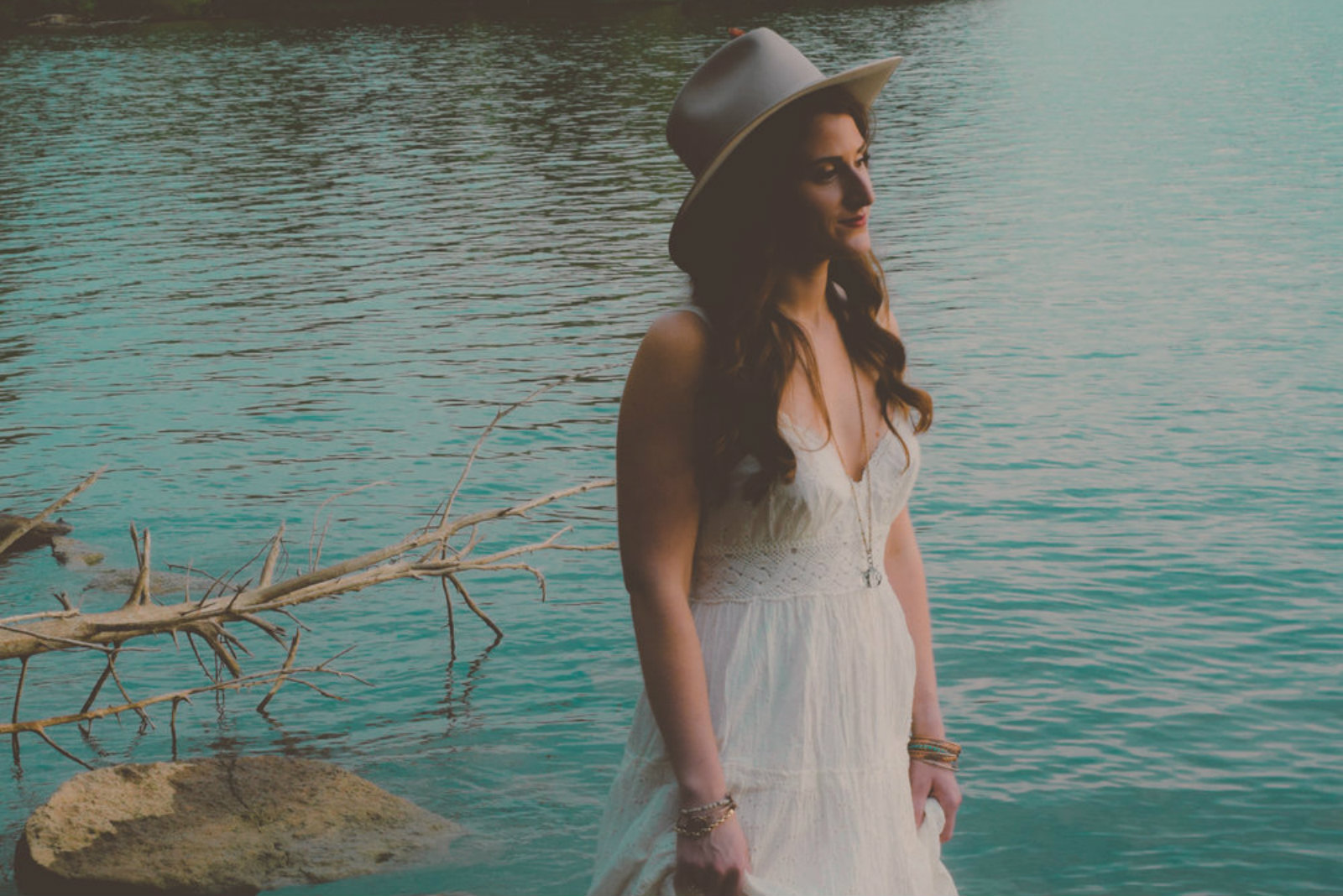 Premiere: Lottie finds her calling on ‘The Road’