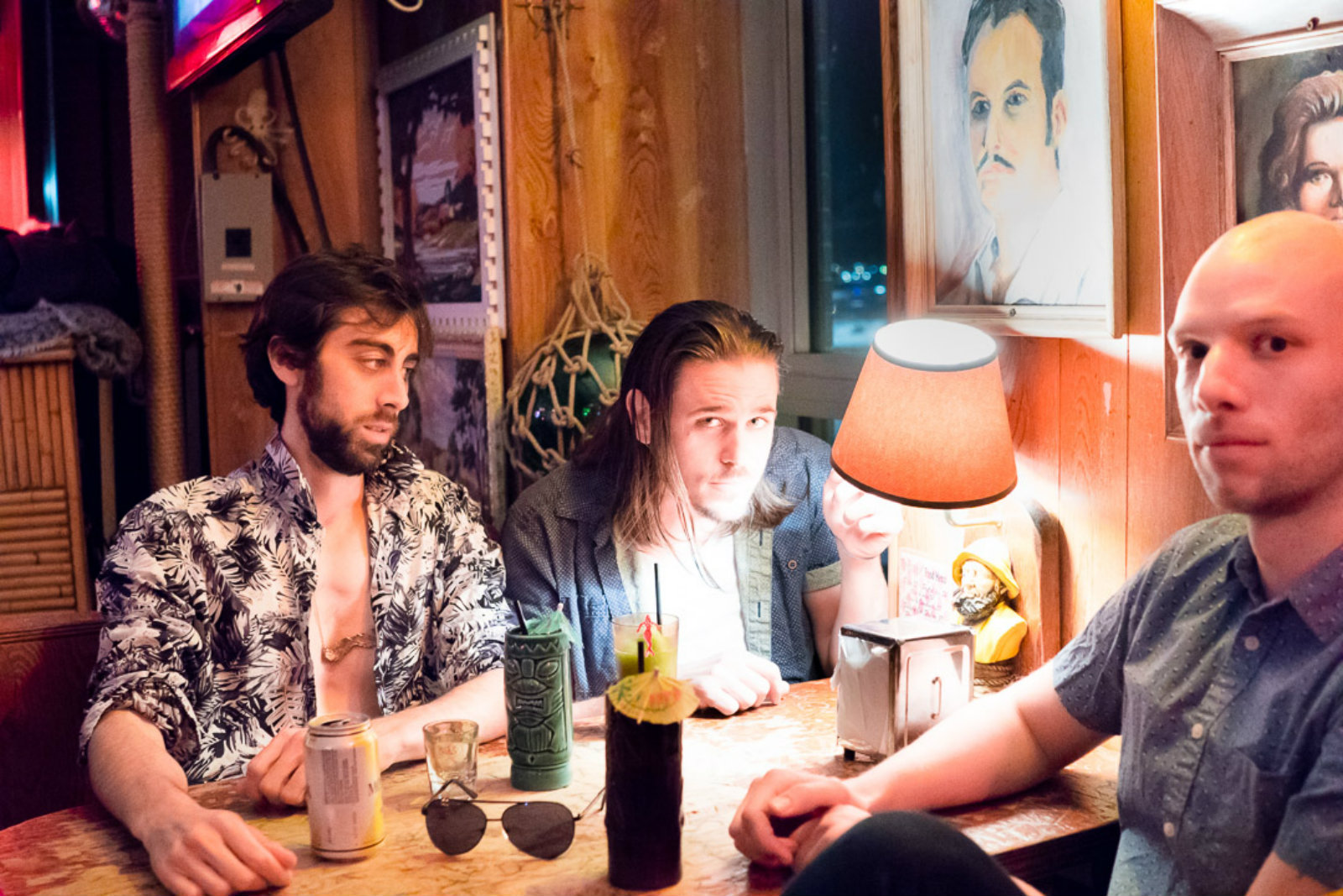 The Singles Bar: Bad Business light it up with Oh He Dead-featuring ‘Turn It On’