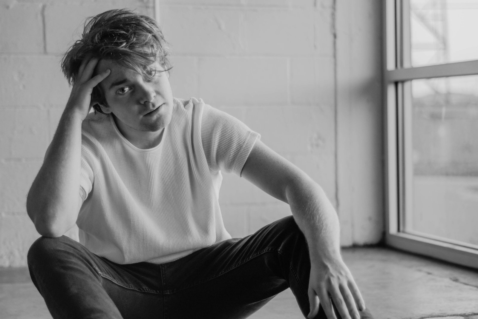 Premiere: Guthrie Brown twists folk into chilled R&B on new EP, ‘Keeping On’