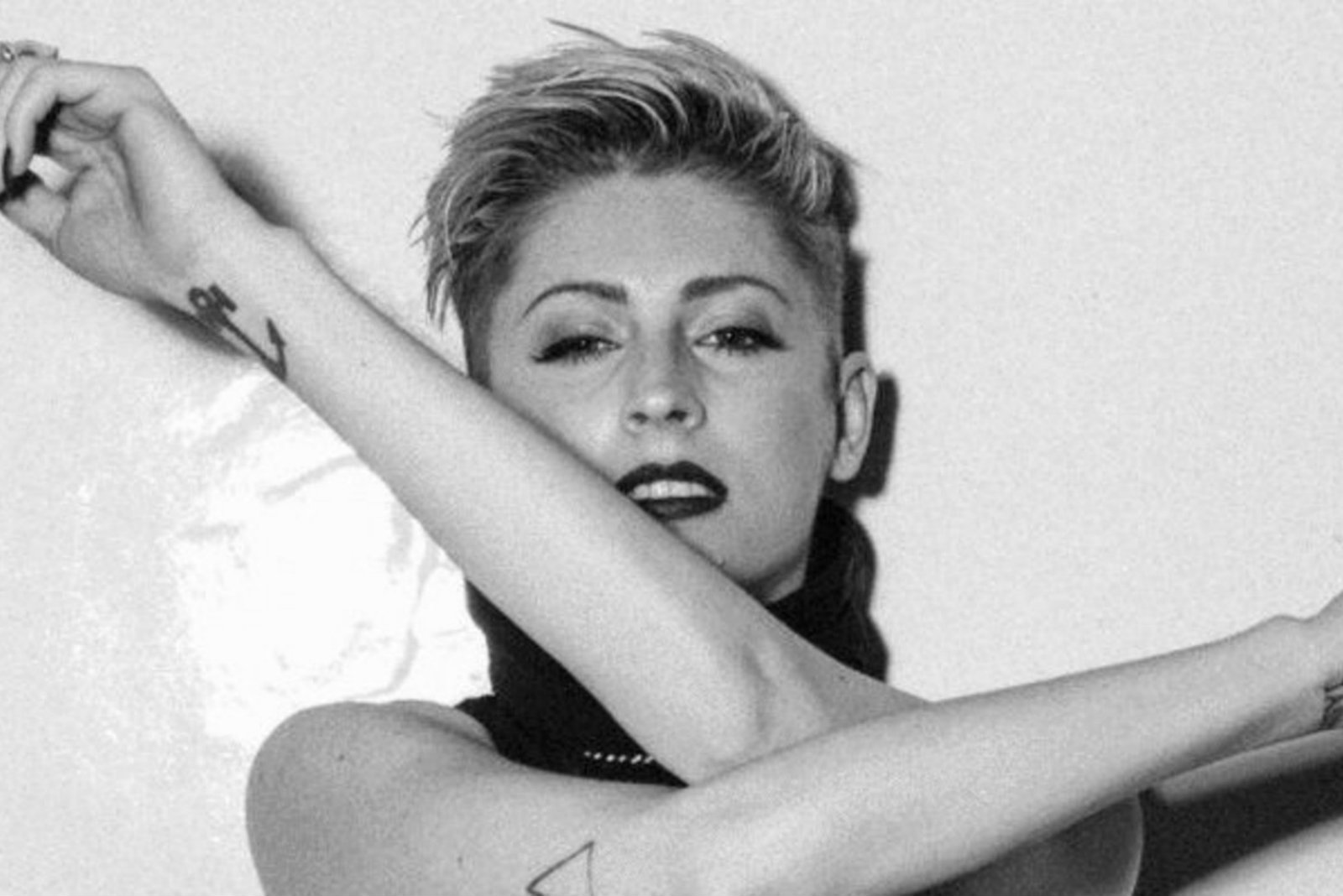 The Singles Bar: Luca Chesney reemerges with ‘Something Brand New’