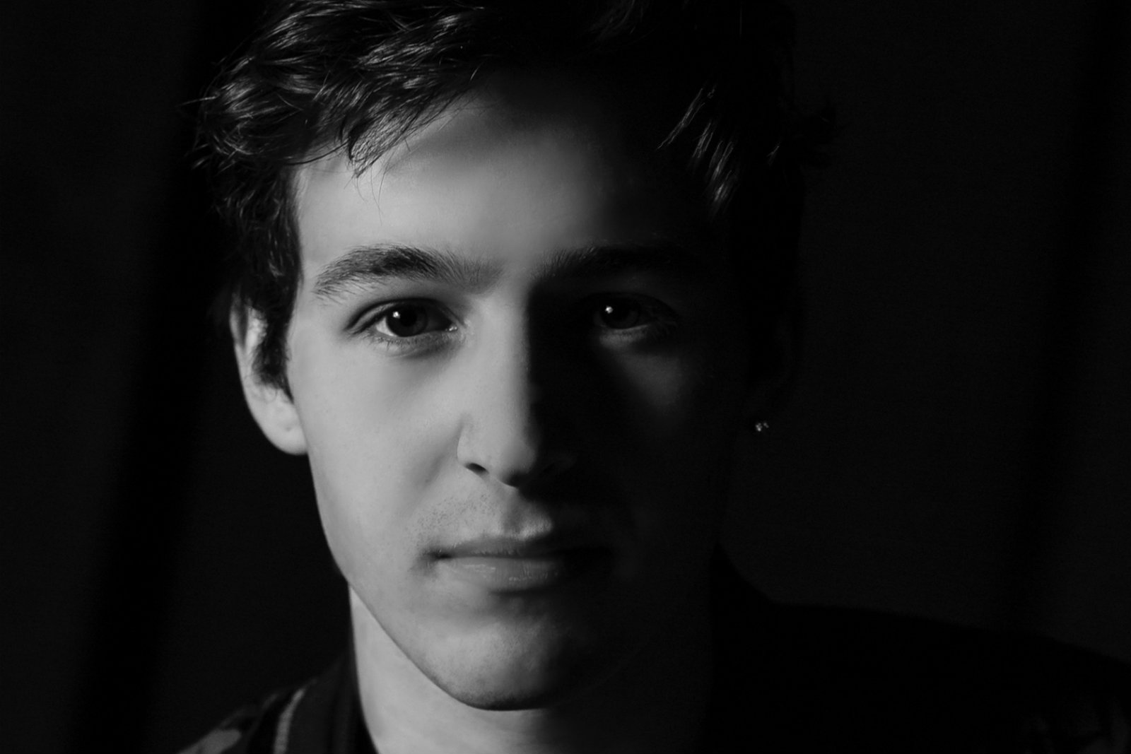 Freshly Squeezed, Vol. 77: Andrew Cassara, Binx, Drew Holcomb, FIDLAR & more