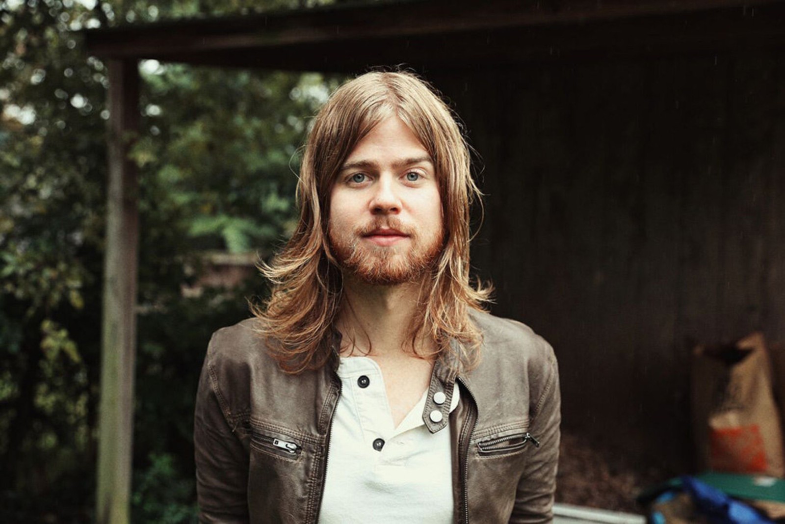 Premiere: Andrew Leahey & the Homestead need you to ‘Remember This’