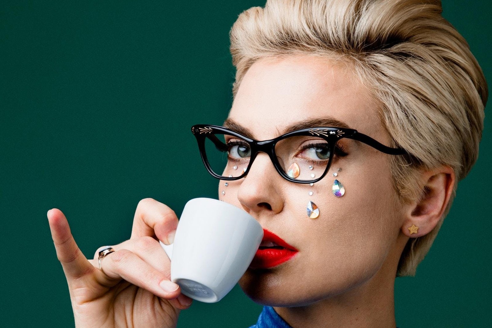 Review: Mindy Gledhill cracks open new magical dimensions with ‘Rabbit Hole’