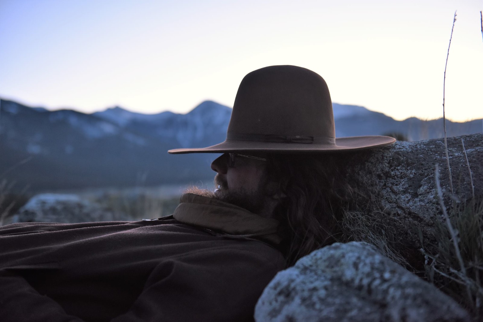 Boombox Blitz: An American Forrest kneels upon ‘Yonder Mountain’