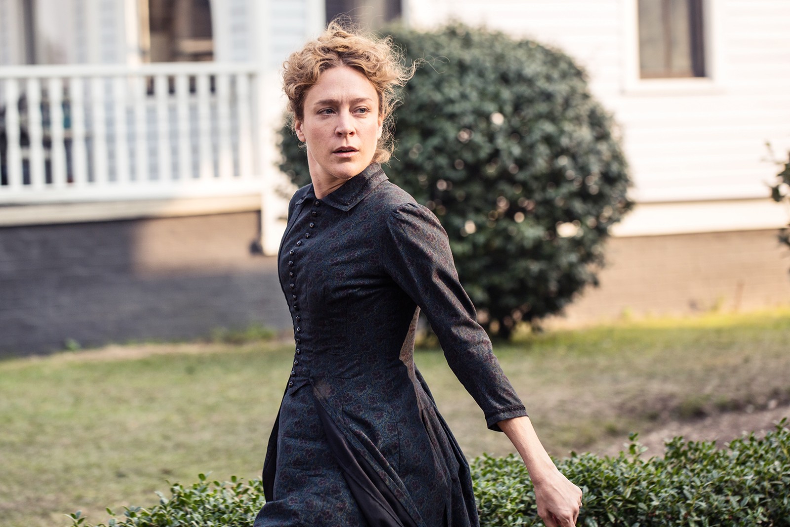 Review: LIZZIE ruthlessly slow-cooks the Lizzie Borden legend