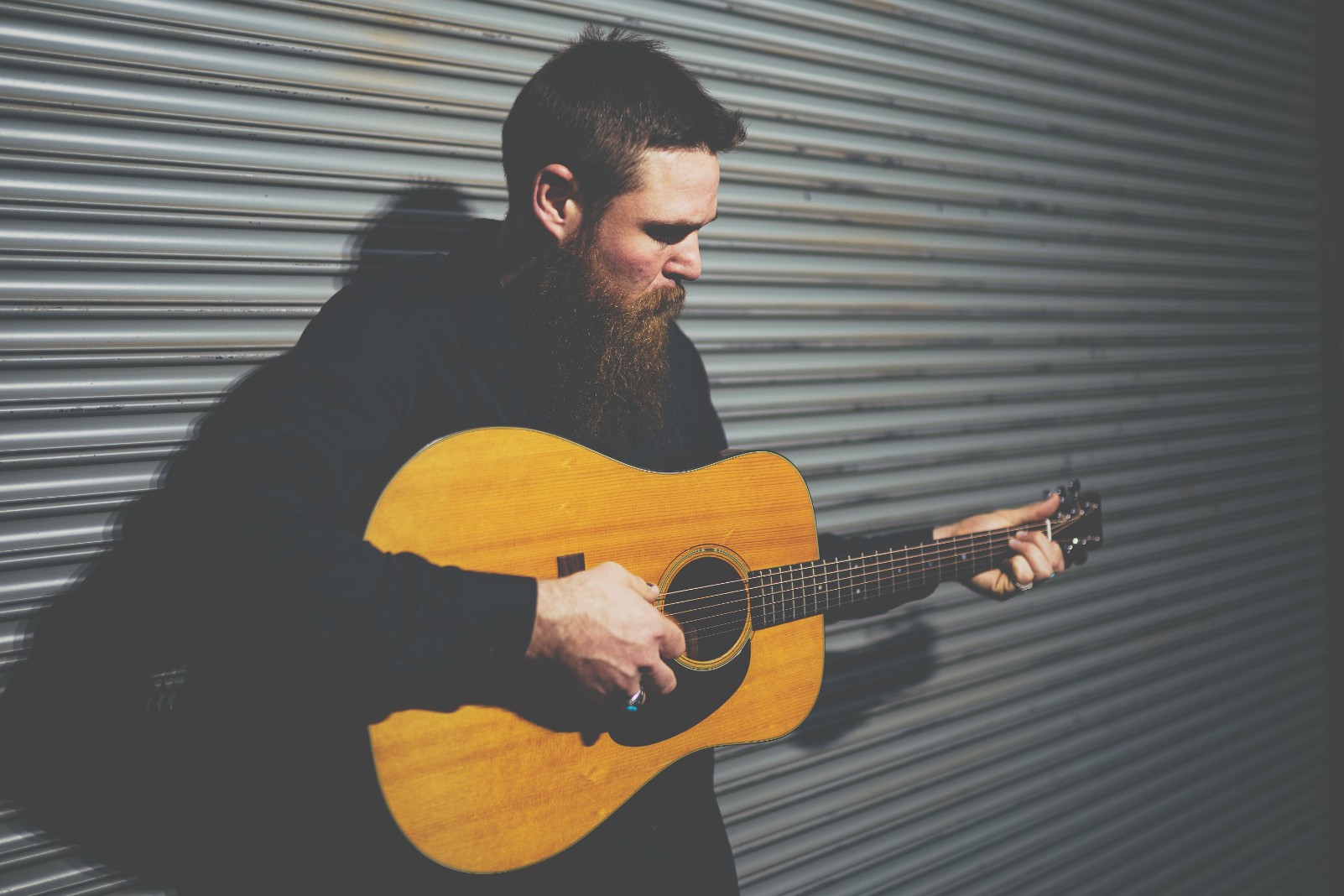 Review: Andy Hughes questions America, the past & his life on ‘Songs for Sunday’