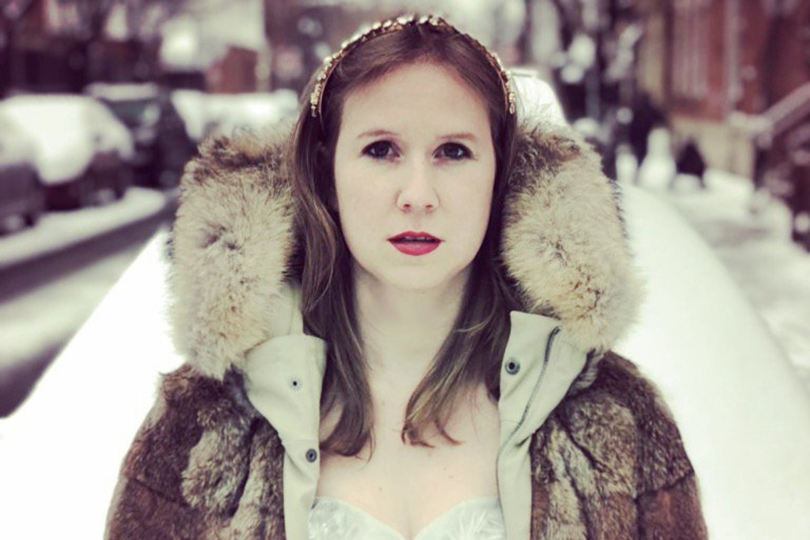Taste Test: Daisy Royce unfolds a ‘Series of Two-Week Love Stories’