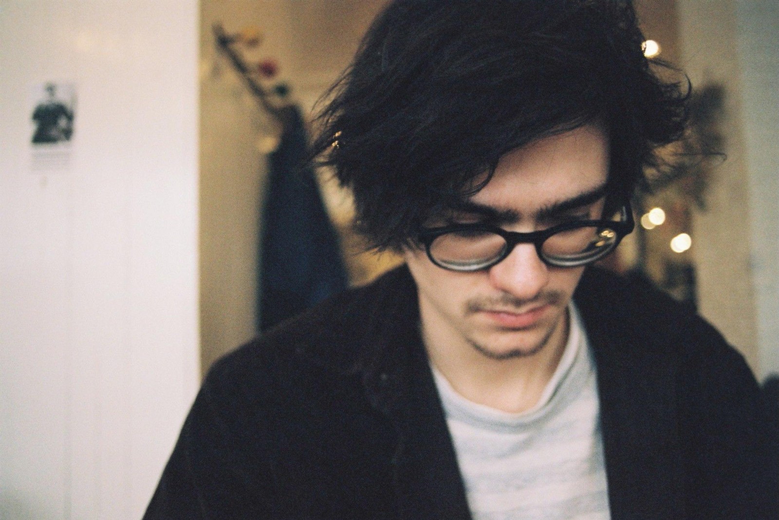 Taste Test: Zach Kleisinger spins a delicate yarn on new song, ‘Lower Your Book’