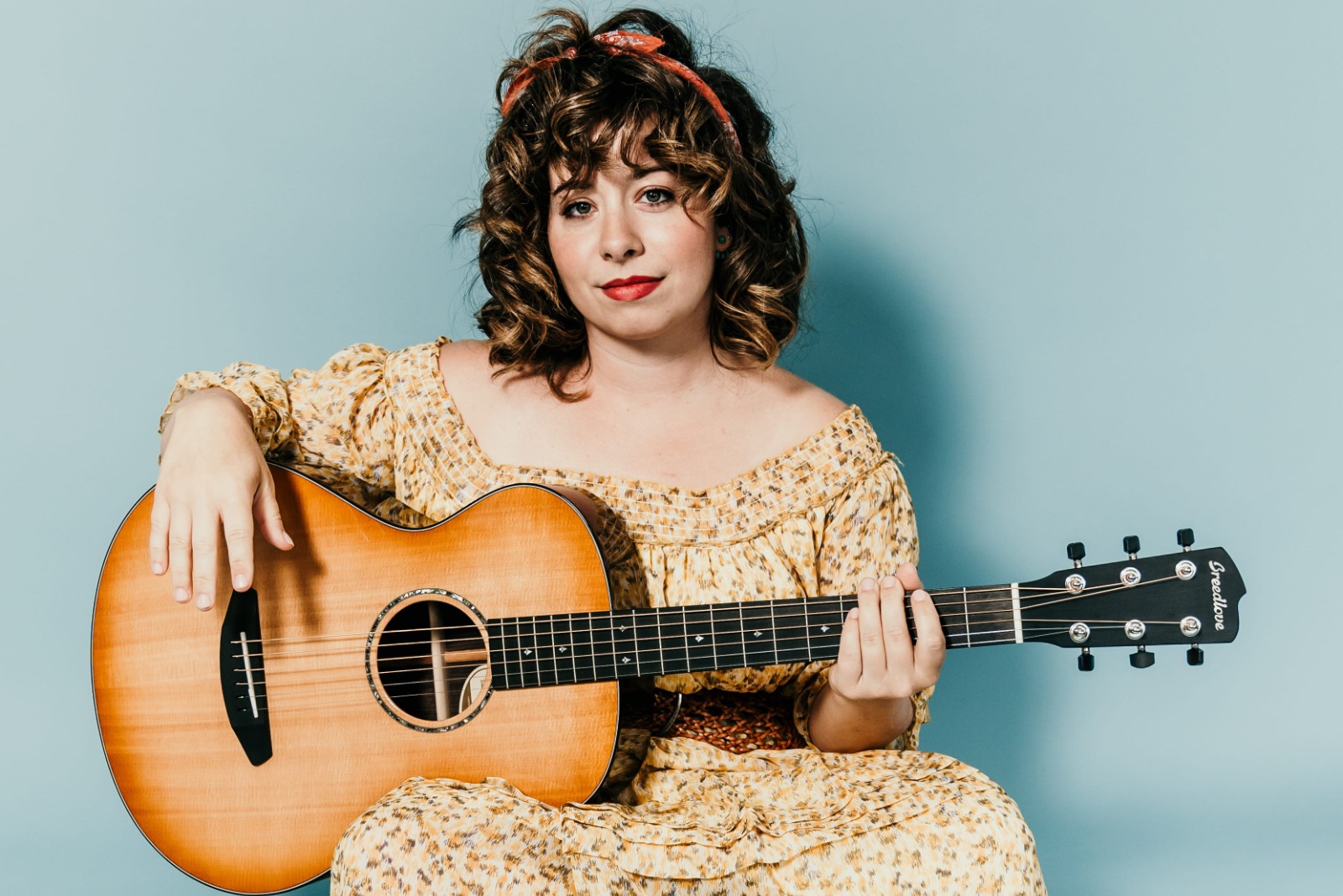 Review: Lauren Pratt plants & nurtures a stalwart ‘Young American Sycamore’ on new album