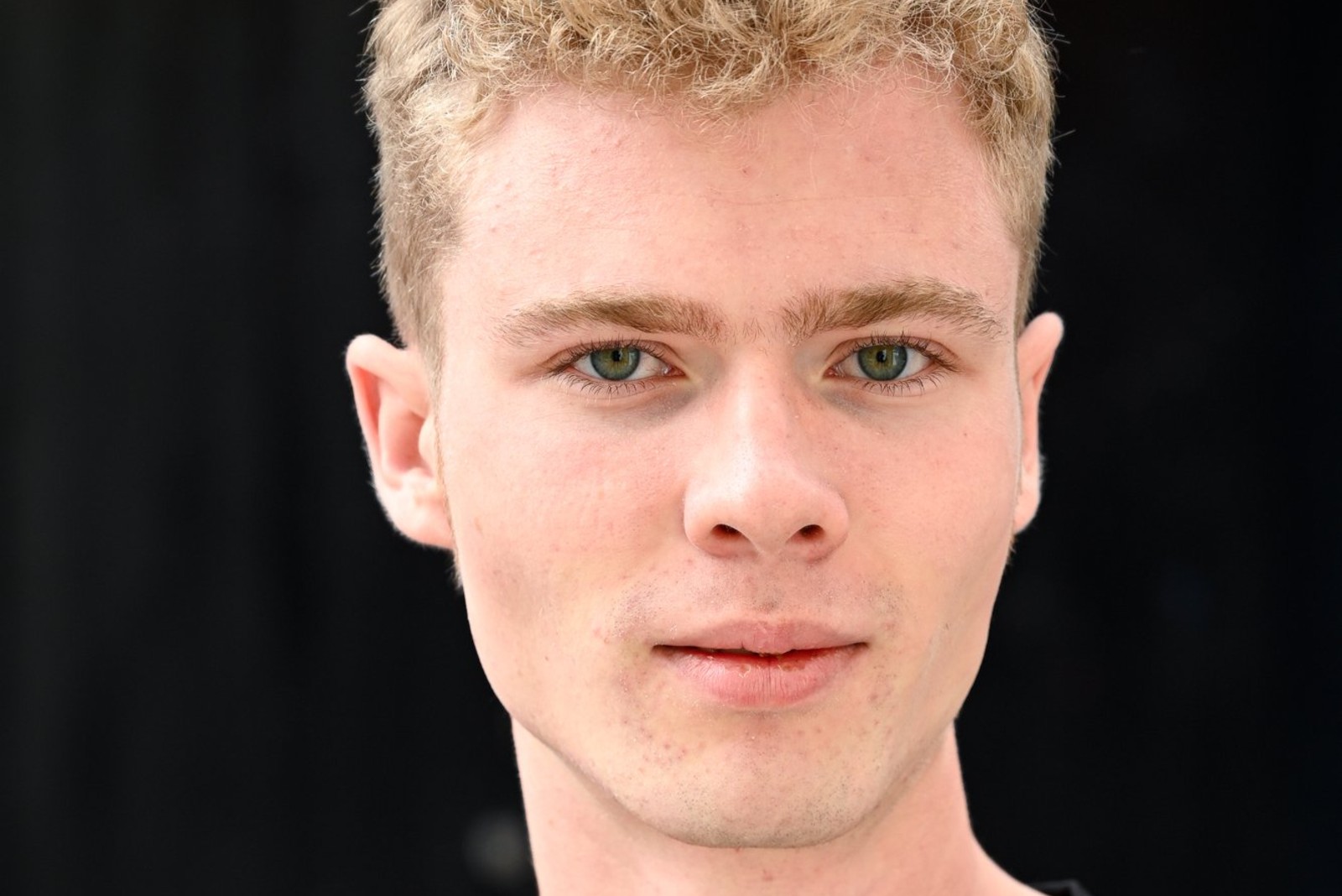 Taste Test: Løv Li rosins up his synth bow on a new song, ‘Now You Know’