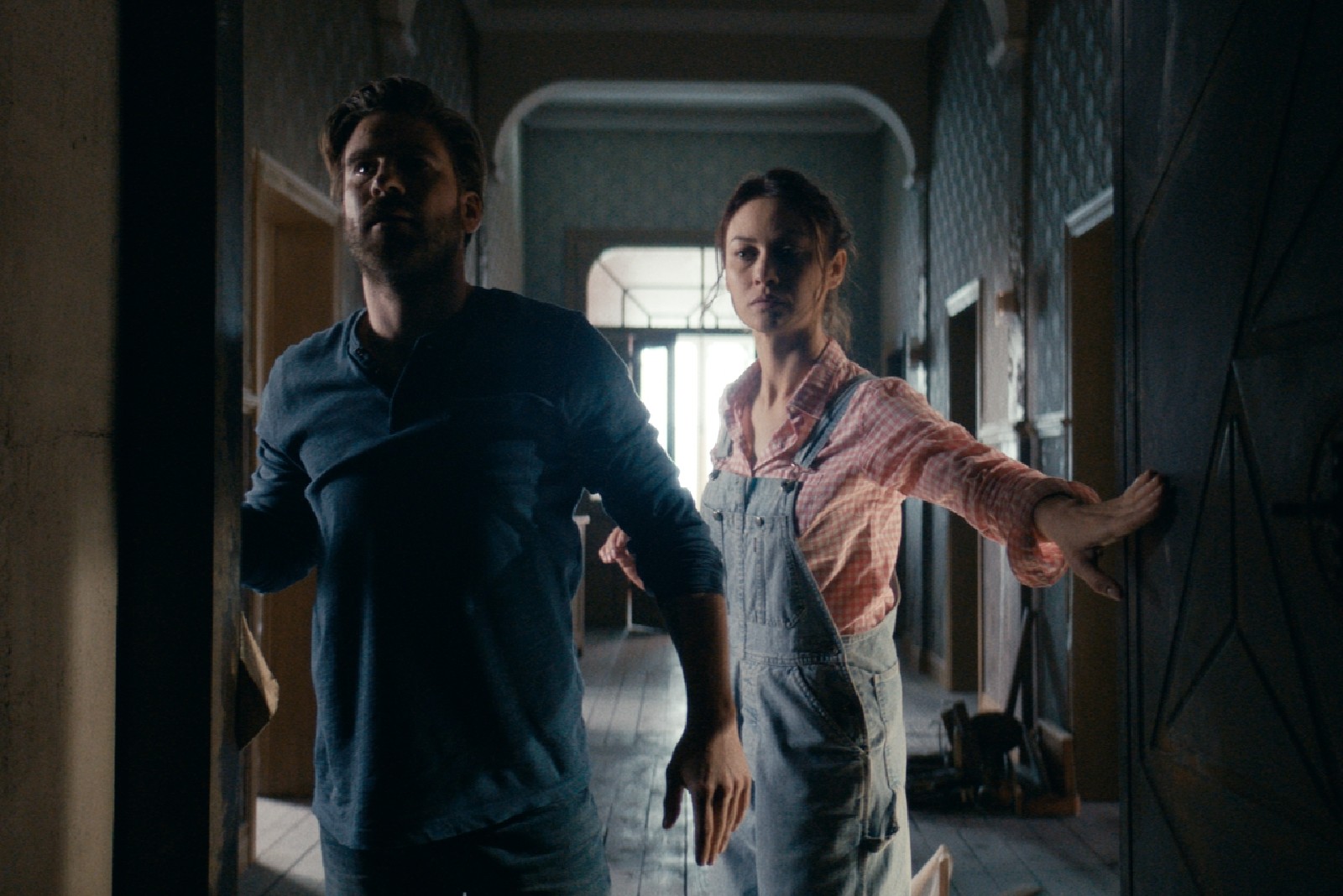 Review: ‘The Room’ squeezes desperation dry