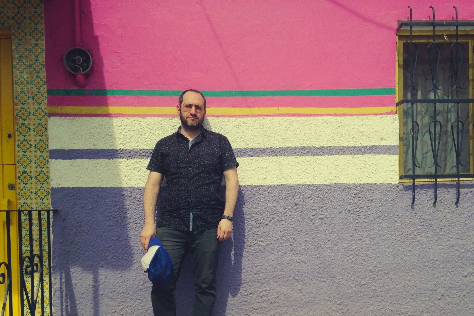 Premiere: Psychic Lines wrestles with a ‘Buzz’ in his head