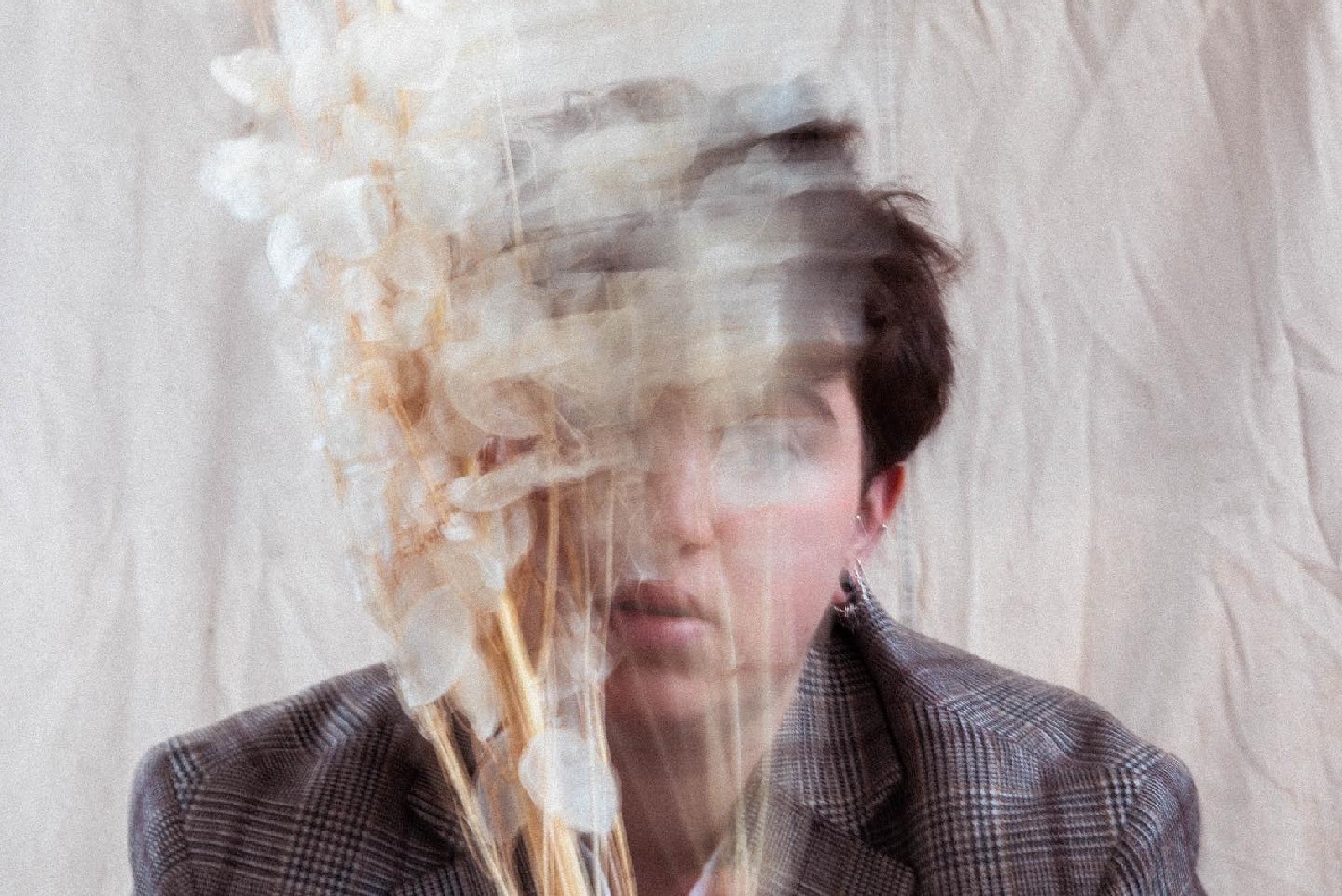 Taste Test: Mae Krell immerses in self-reflection for new song, ‘wash’