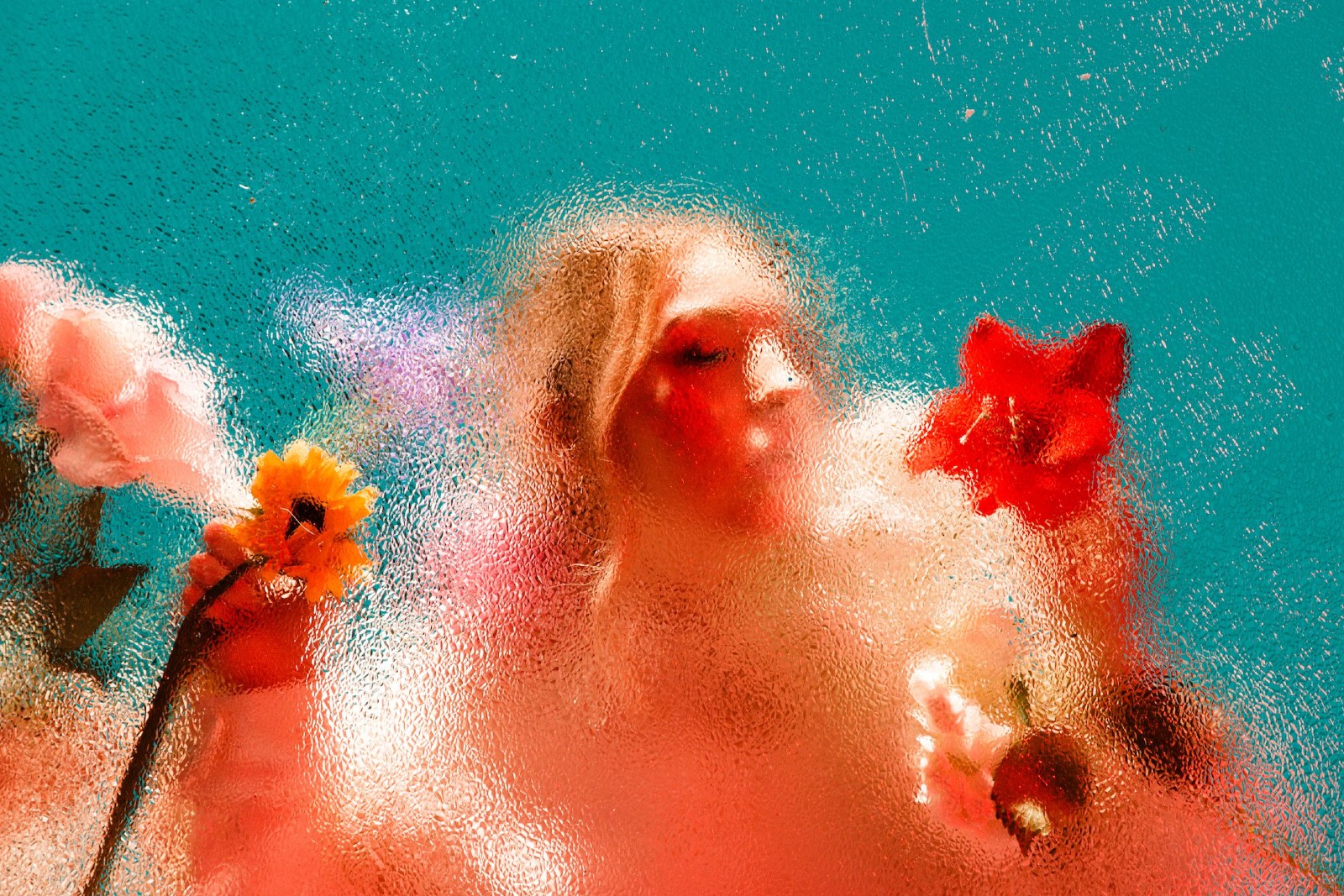 Taste Test: SVRCINA scatters like so many ‘Flowers’