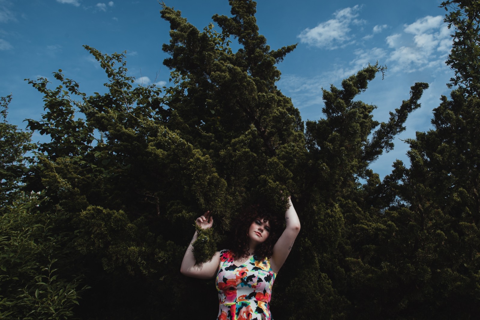 Premiere: Bel Holiday hosts haunting backyard session for new song, ‘Devil on Your Shoulder’