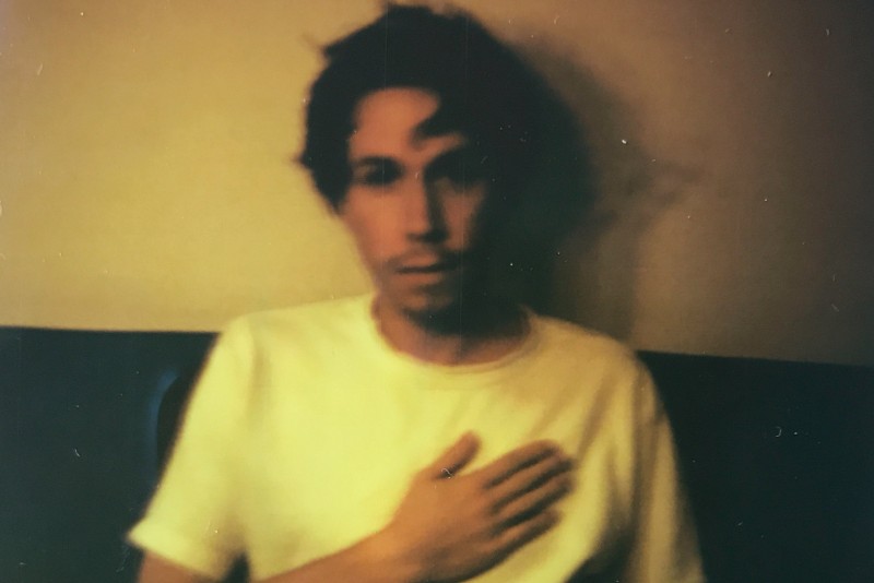 Taste Test: Simen Mitlid burrows into his subconcious with new song, ‘While Heaven is on Fire’