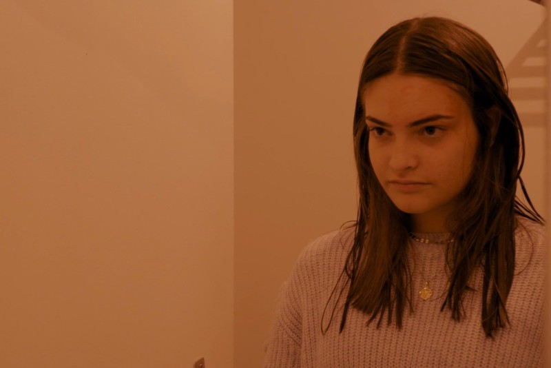 Review: ‘Visiteur’ leans hard into contagion territory