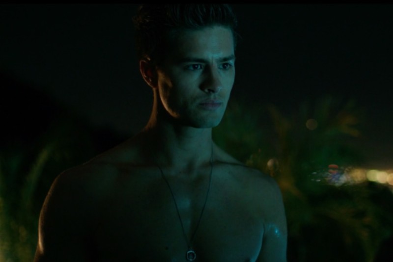 Review: ‘Dreamcatcher’ fuses high-style with commentary on the music industry