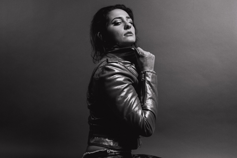 Review: Sasha Atlas rises and falls with ‘Howl’ EP package