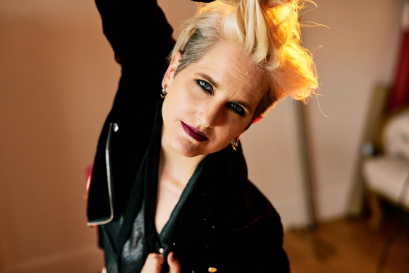 The Singles Bar: Anne Stott colors in muted tones with ‘Future Ruin’