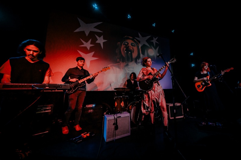 Interview: The Noisy’s Sara Mae unleashes hell with new deluxe album