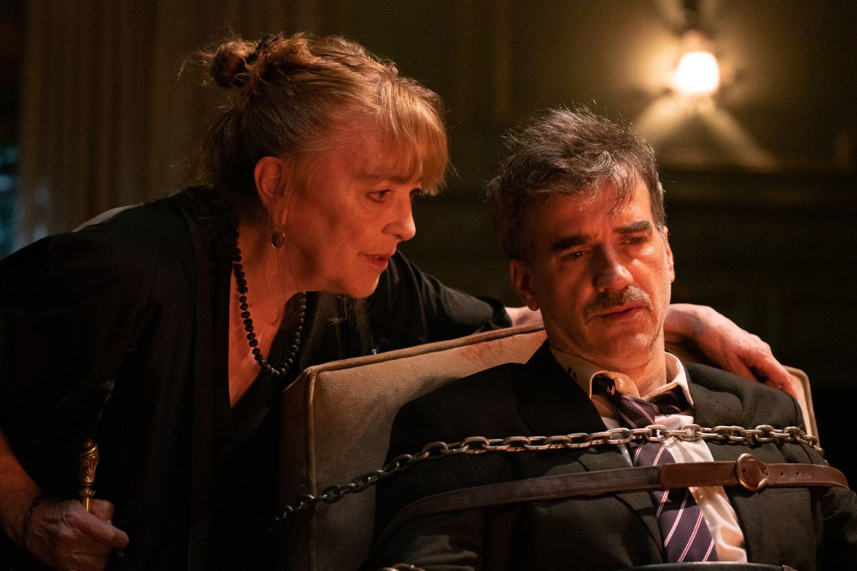 Interview: Martín Mauregui describes the importance of pain and pleasure in ‘Crazy Old Lady’